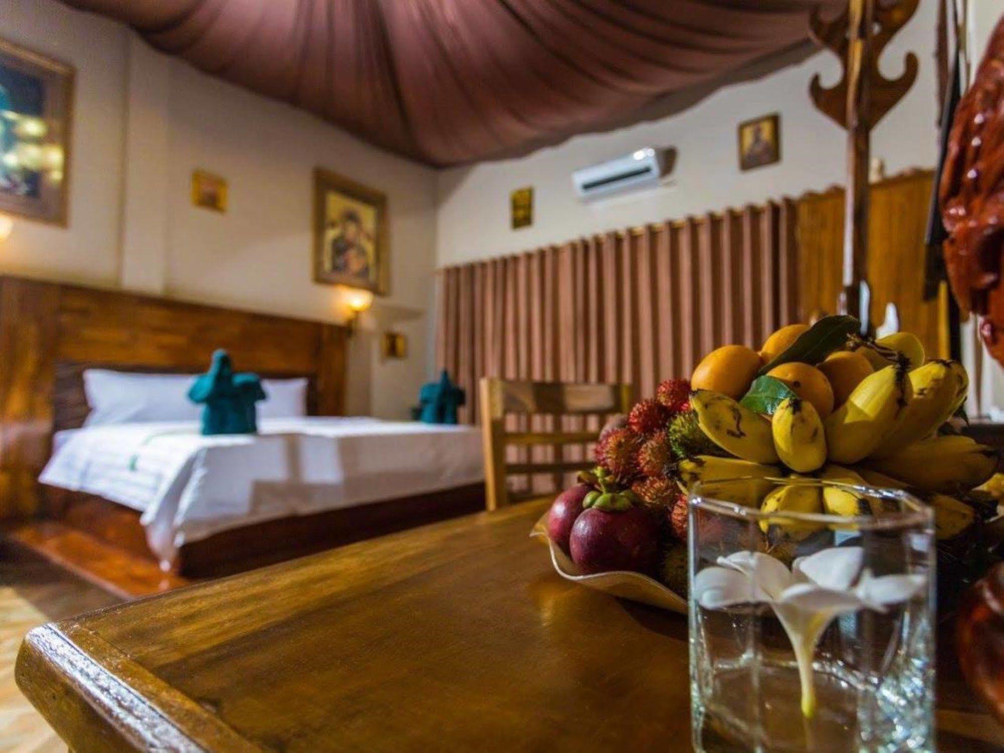 Domrai Boutique Hotel Sihanoukville Exterior foto