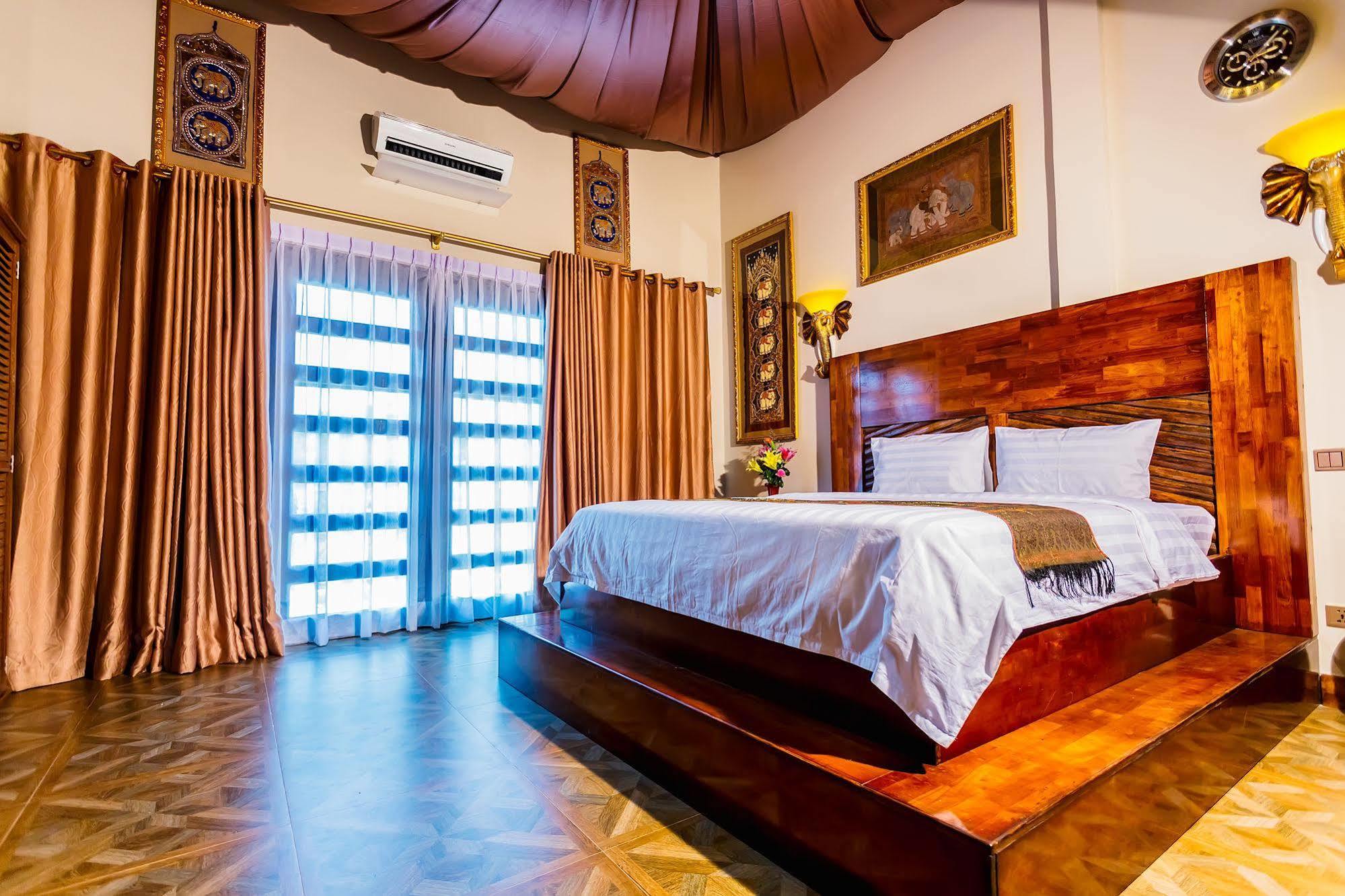 Domrai Boutique Hotel Sihanoukville Exterior foto
